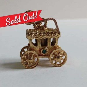 New Vintage Monet 1960s Royal Coach Cinderella Carriage Fairytale Princess Charm